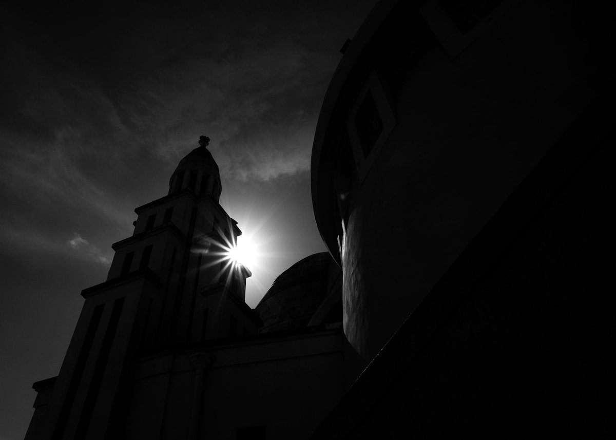 Église Sainte-Jeanne d'Arc
#cotedazurefrance #church #bnw #cotedazur #love #église #bw #france #churches #paris #ig #frenchriviera #total #eglise #blackandwhite #provence #fa #architecture #bnwmood #southoffrance #be #bnwphotography #travel #churche #églisesduquébec