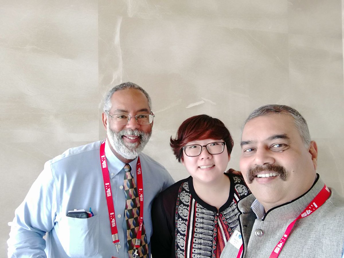 Conference lighter moments ! <a href="/yeyoonkim/">YeYoon Kim</a> <a href="/GirishKada/">Girish Kadam</a> and Stephen townsend
#pmrc18
