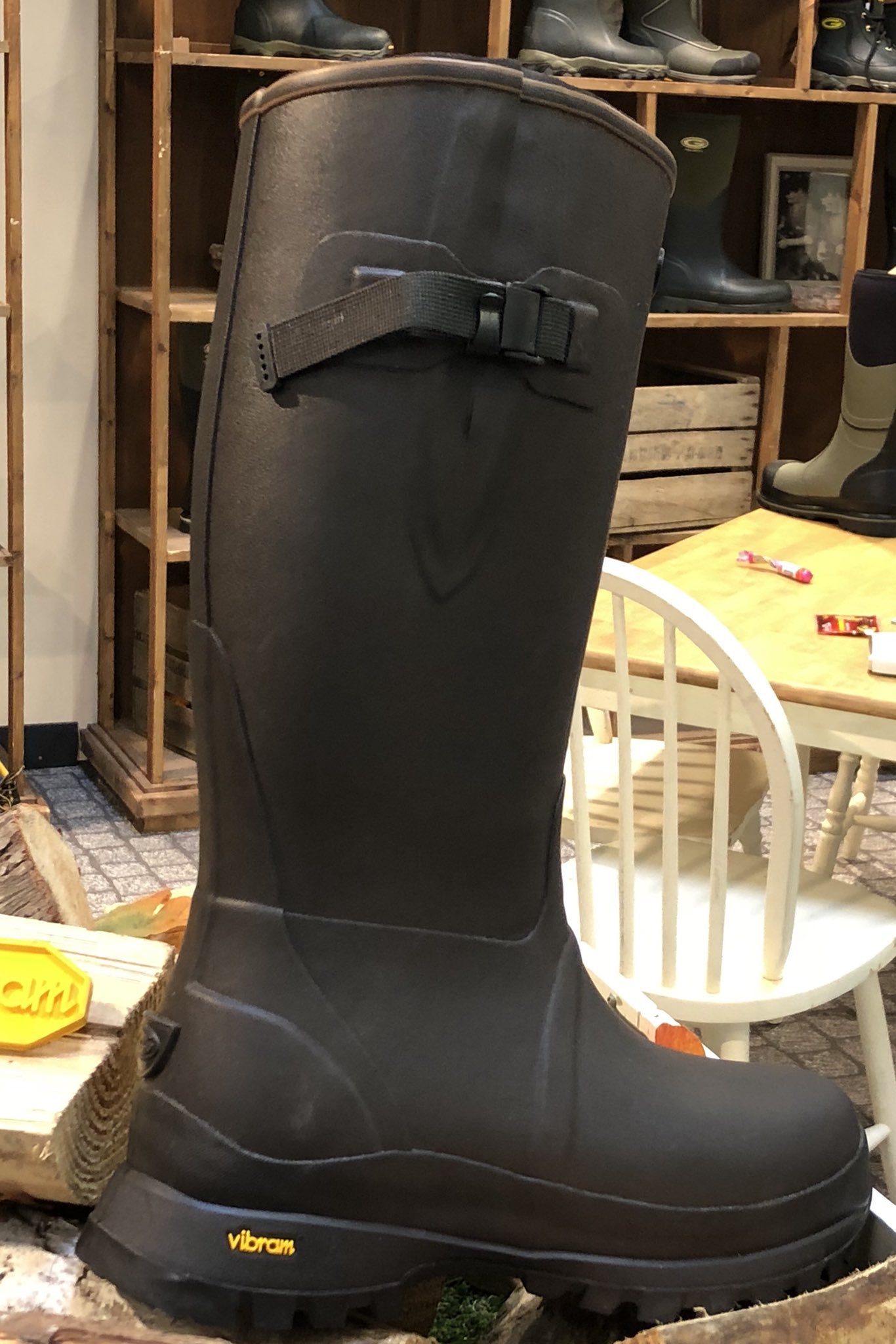 Vibram rubber best sale boots