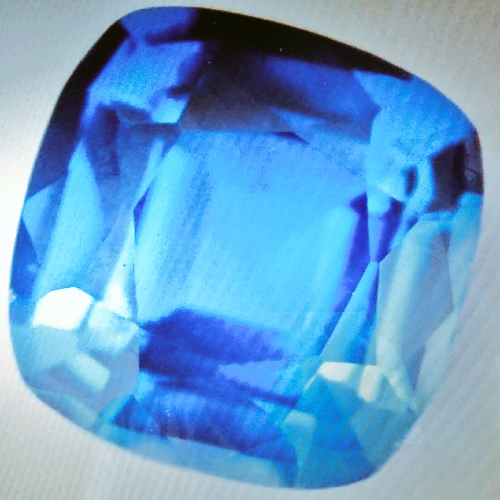 GemsPlus's tweet image. SB-7,80 карат сапфир натуральный кушон, сертификат 11,24x11,07x6,05mm anandco.meshok.ru/item/77332052