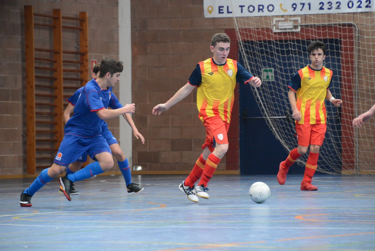FCF_CAT's tweet photo. Catalunya, eliminada del Campionat d'Espanya en el darrer sospir https://t.co/pLhdYeMkEo #sub16mascFS #futsal #SeleccionsCATFS https://t.co/XBITmNYl8x