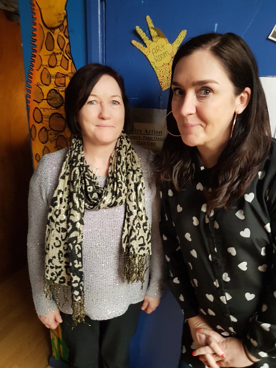 1lynniewilliams's tweet photo. Great to hear the difference the new computers are making to parents and young people at Garston Adventure Playground supported by @mayor_anderson Hardship Fund #jobsearch #homework #benefitcheck https://t.co/scWJkQ0VQ1