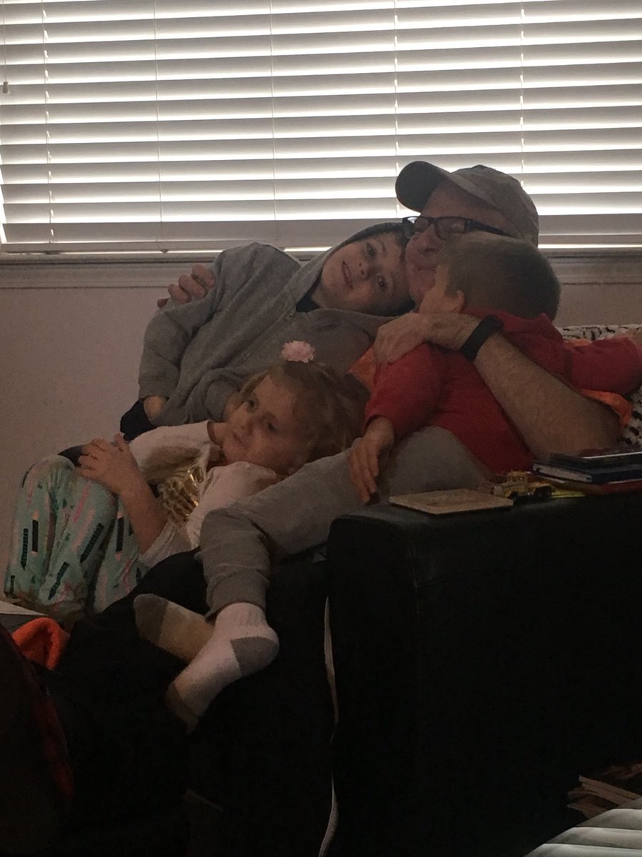 CariHamblin's tweet photo. They love when papa’s home!! @DrJohnNHamblin @SaraLyn23957010 #missingMadison https://t.co/WLh2XxSUNg