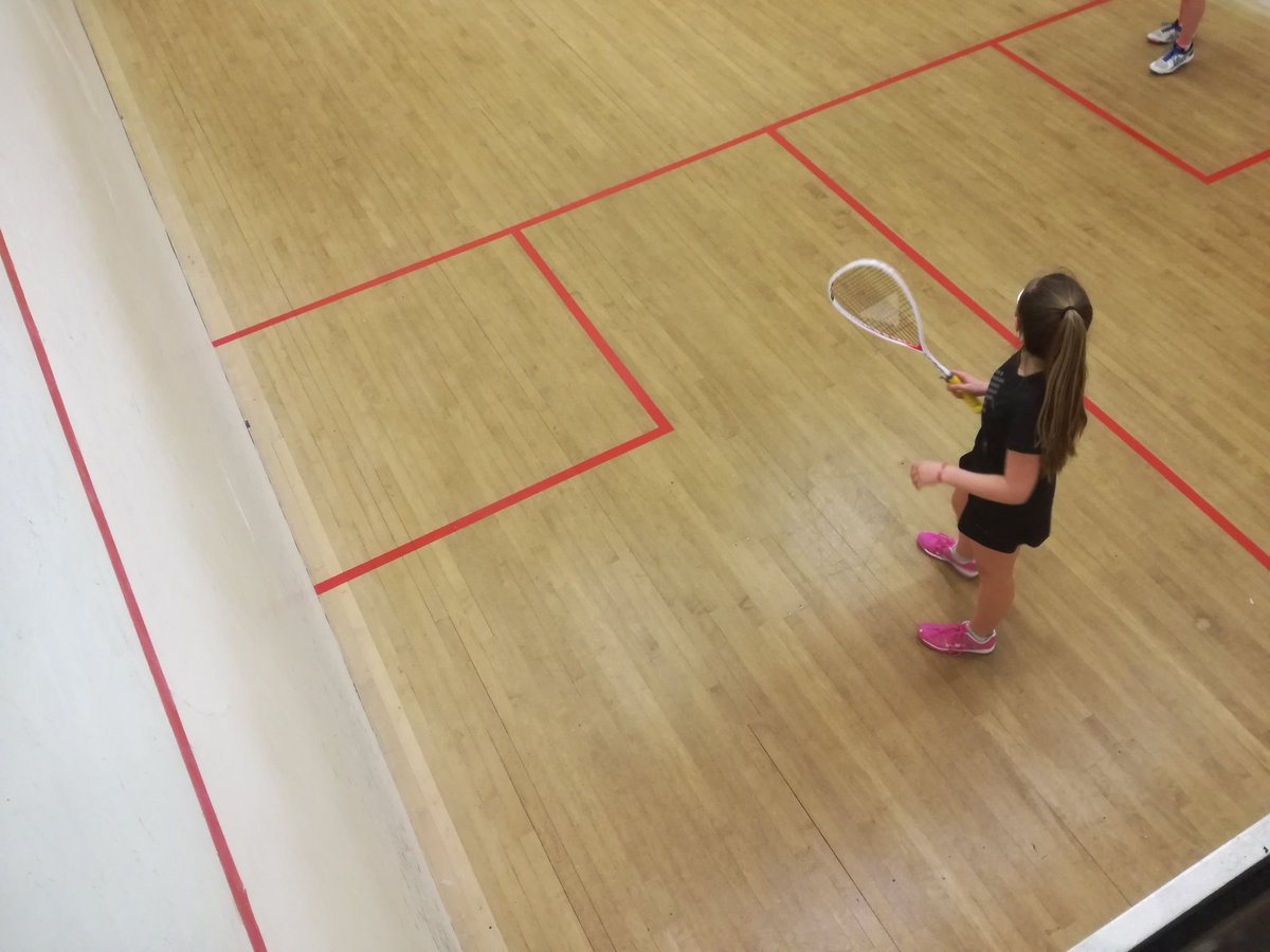 Fantastic performance by <a href="/abbiewilk/">AbbieWilkinson23</a> Middx junior and <a href="/SouthgateJnrs/">Southgate Jnr Squash</a> <a href="/S_SR_C/">SSRC</a> at the @englishjuniors  2 game points but lost 3-1.  Playing for 20-24.