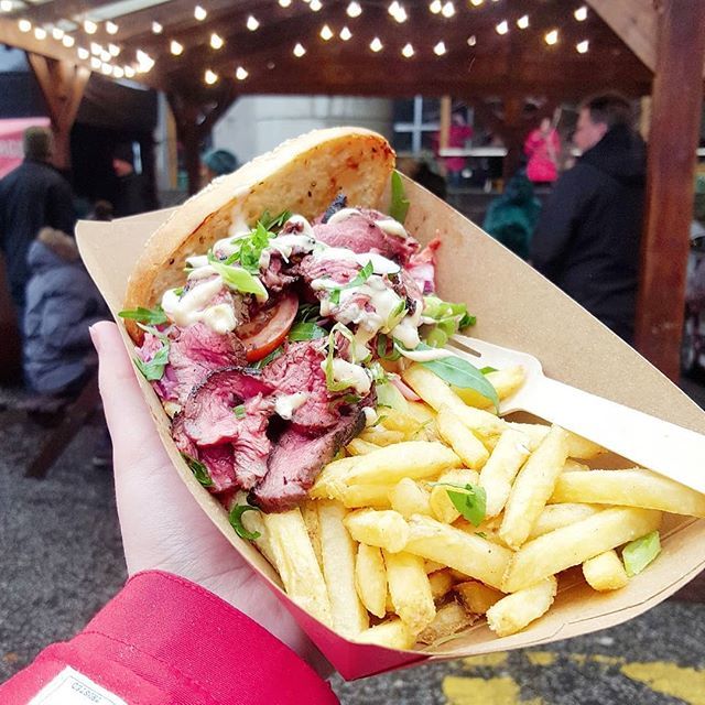 elevatormusik's tweet photo. Braved the rain with @littlethings_lb to check out @meatsbeatsfest. This creole steak po'boy from @shantytownbarbeque was deeeeelish. Would it be totally unacceptable to go back and get another one for dinner later? 🤔🌚🍟 https://t.co/CAHuqBXioe https://t.co/3Ep3RwQgR9