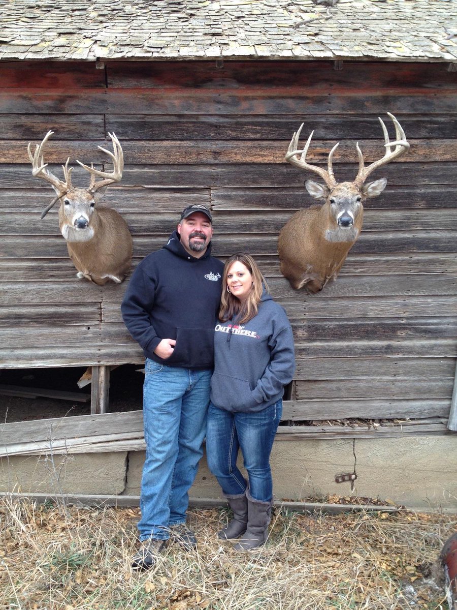 CoreyBrossman's tweet photo. Couples that hunt together stay together...unless her's is bigger
#IAMSPORTSMAN https://t.co/hHc5E4ZM61