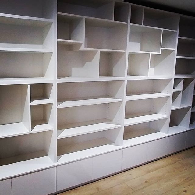 Just small bits to do, finish off on monday. #furniture #storage #study #joinery #carpentry #cabinetrydesign #cardiff ift.tt/2FvEmgD