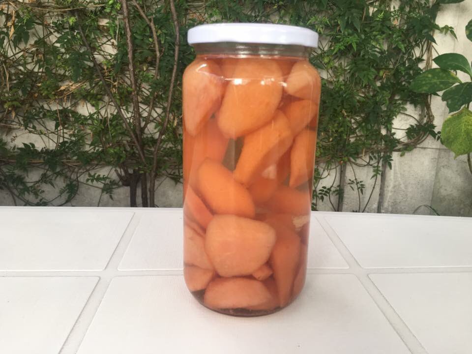 farach1211's tweet photo. Amigos de Twitter. A falta de pega estoy vendiendo conservas! Membrillo con murtilla 1 LT $4.500 y Membrillo solo 1LT $4.000 😋 En el super las conservas de 600cc estan a $8.000 😫!! Aproveche... y si no, deme RT para que otros aprovechen ❤️🙏🏼 https://t.co/9Yhs7KTRxY