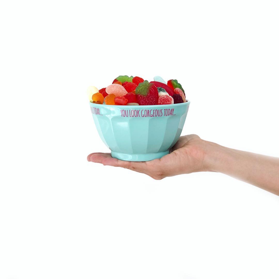 💖 Happy Lördagsgodis! 💖
📸: @sockerbitnyc