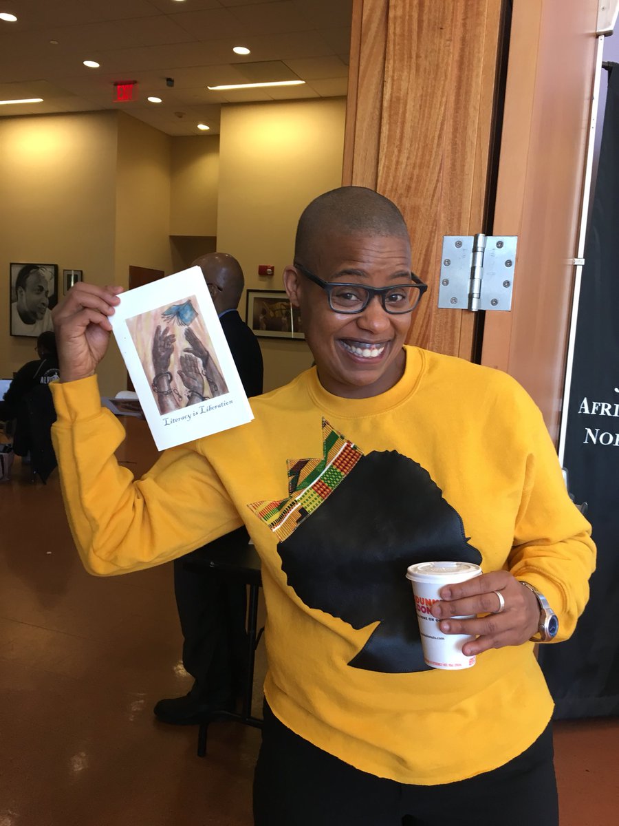 ProfessorMo_phd's tweet photo. #litislib2018 It’s Dr. Kim Parker! https://t.co/3knlMujp5f