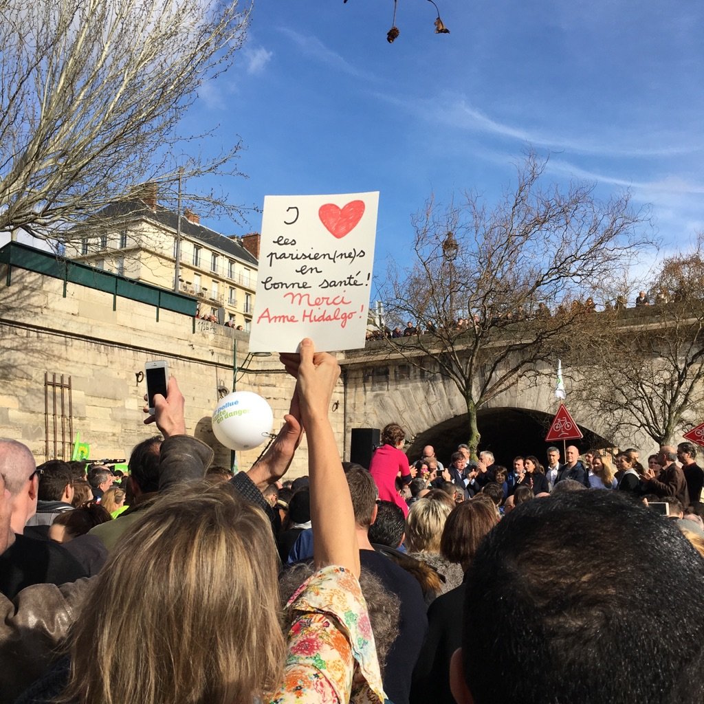 Les Parisiennes et Parisiens nombreux au parc #RivesdeSeine aux côtés des associations 🚶 🚲 
#SauvonsLesBerges
