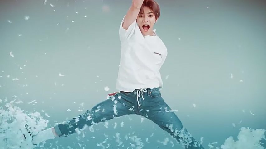 ladymeowww_'s tweet photo. His body is so small !!
#NCT2018 #ํ์ฉ #TAEYONG #NCT #NCTTOUCH #TOUCH #NCT127 https://t.co/xiUJiDa1F7