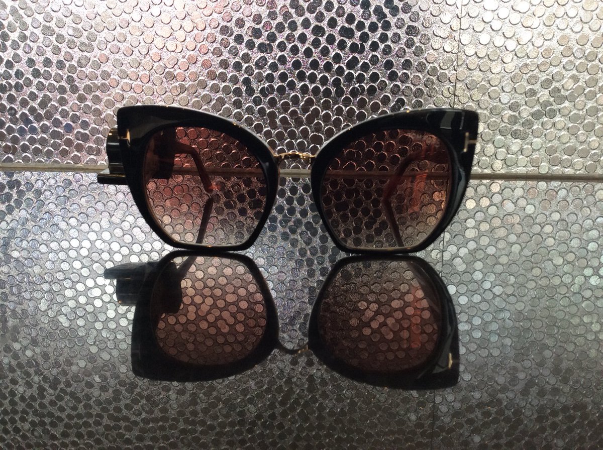 HutWembley's tweet photo. Waiting on spring in neutrals 🌳💐🌞🌻#ShadesOfYou #SunglassHut #sunglasses #TOMFORD #MiuMiu  #SpringBreak https://t.co/3iABTMCqSn