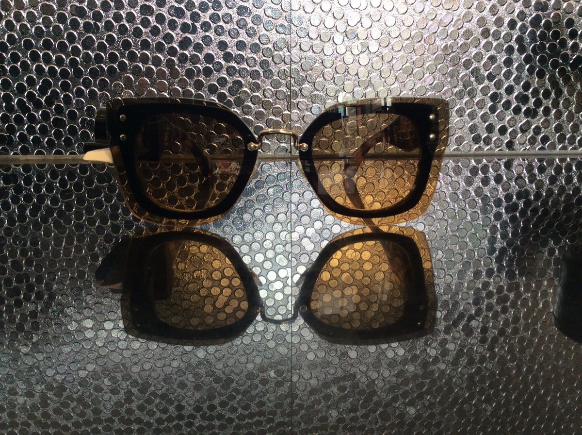 HutWembley's tweet photo. Waiting on spring in neutrals 🌳💐🌞🌻#ShadesOfYou #SunglassHut #sunglasses #TOMFORD #MiuMiu  #SpringBreak https://t.co/3iABTMCqSn