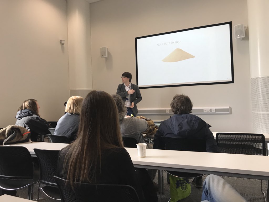 CompFoundry's tweet image. James Stovold giving a #fascinating #research talk at today’s visit day #whatisacomputer