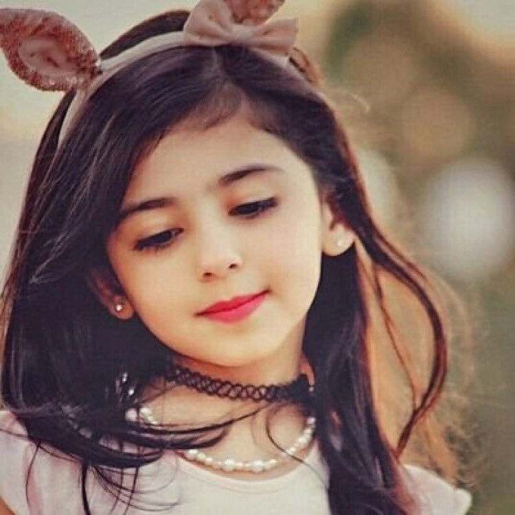 من صدق فالحب قلبه ما يمل

كل يوم .. يزيد شوقه والهيام

القلوب الصادقه تبقى وتظل

تنبض وكل نبضها حب وغرام