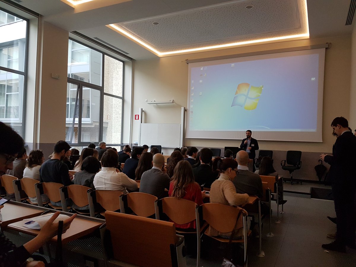 lttlesnshine's tweet photo. II Assemblea nazionale degli specializzandi #10marzo #Milano #farmaciaospedaliera #Renasfo https://t.co/3ALAJHjWls