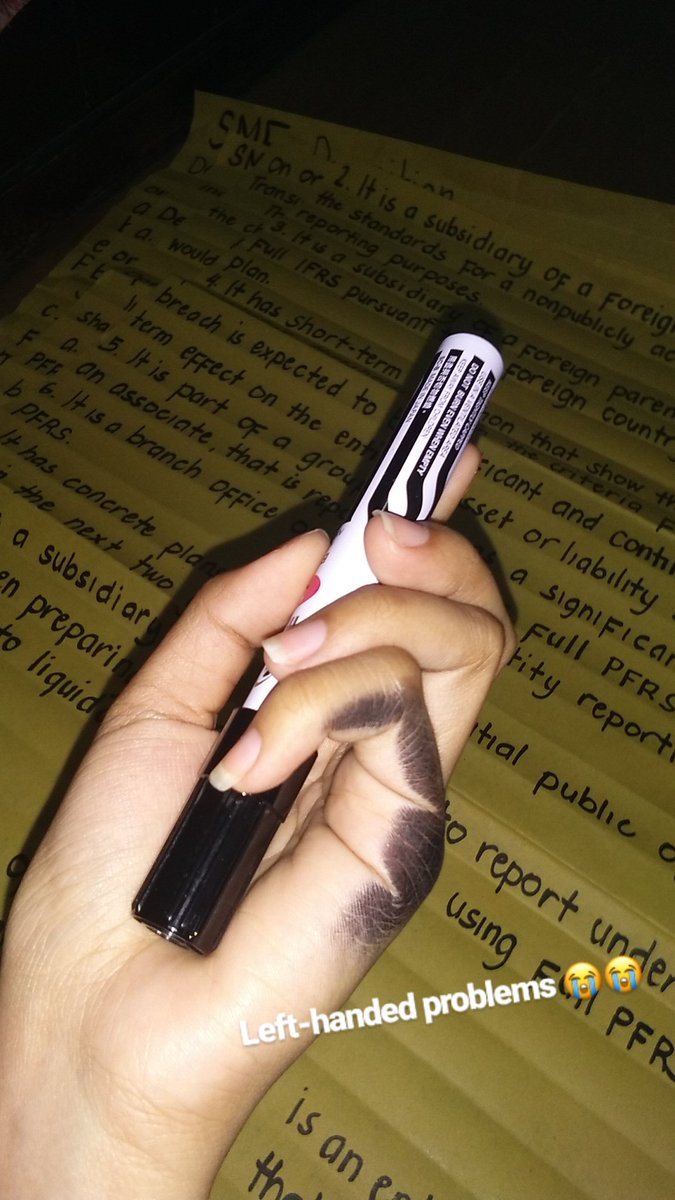 sauceyyy_'s tweet photo. almost done but.. #lefthandedproblem https://t.co/i2AJTrZfpR