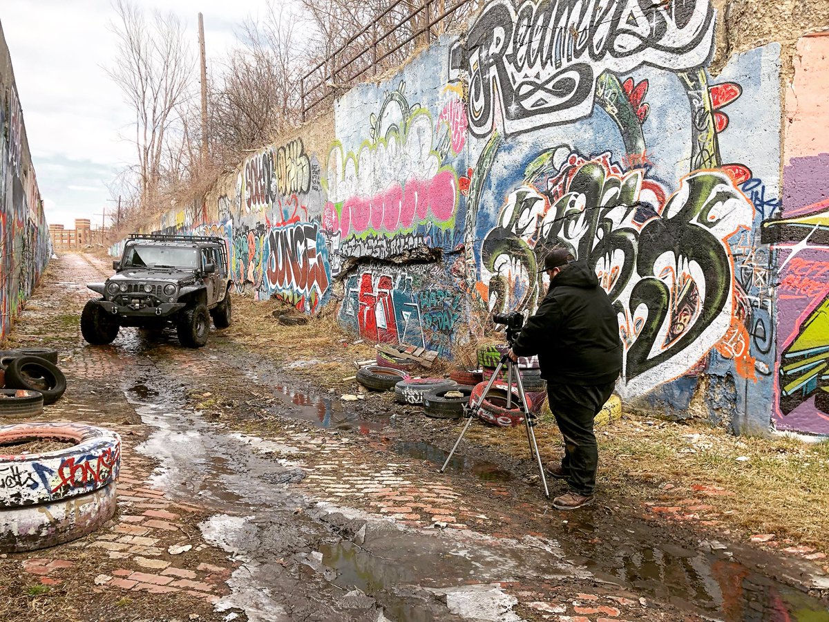 JeepHippy's tweet photo. Super secret Jeep shoot yesterday in Detroit. https://t.co/BcQYP43bJf