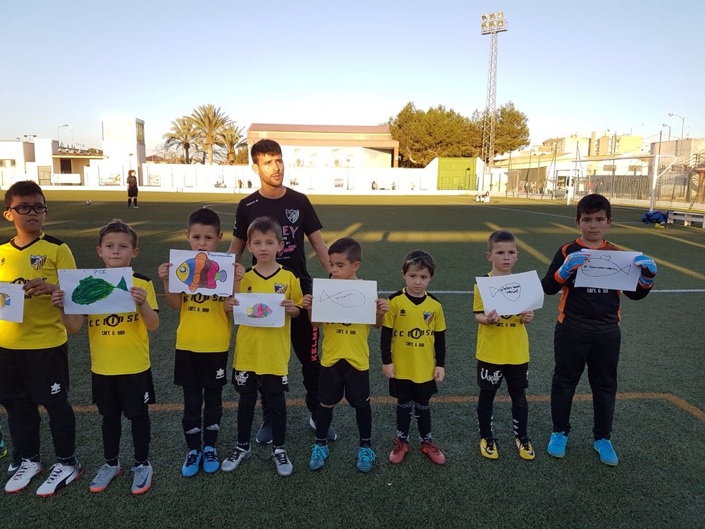 Pb2010
C.F Albatera Sp- Racing Playas Orihuela
Juntos para conseguir que Gabriel vuelva con su familia y sus padres puedan abrazarle.
Para que siga haciendo lo que más le gustaba y volver a ver su sonrisa.
Mucho ánimo a toda la familia.
Hoy #TodosSomosGabriel 🐋🐟🐡🐬🐠🐟🐳🐠🐡🦈