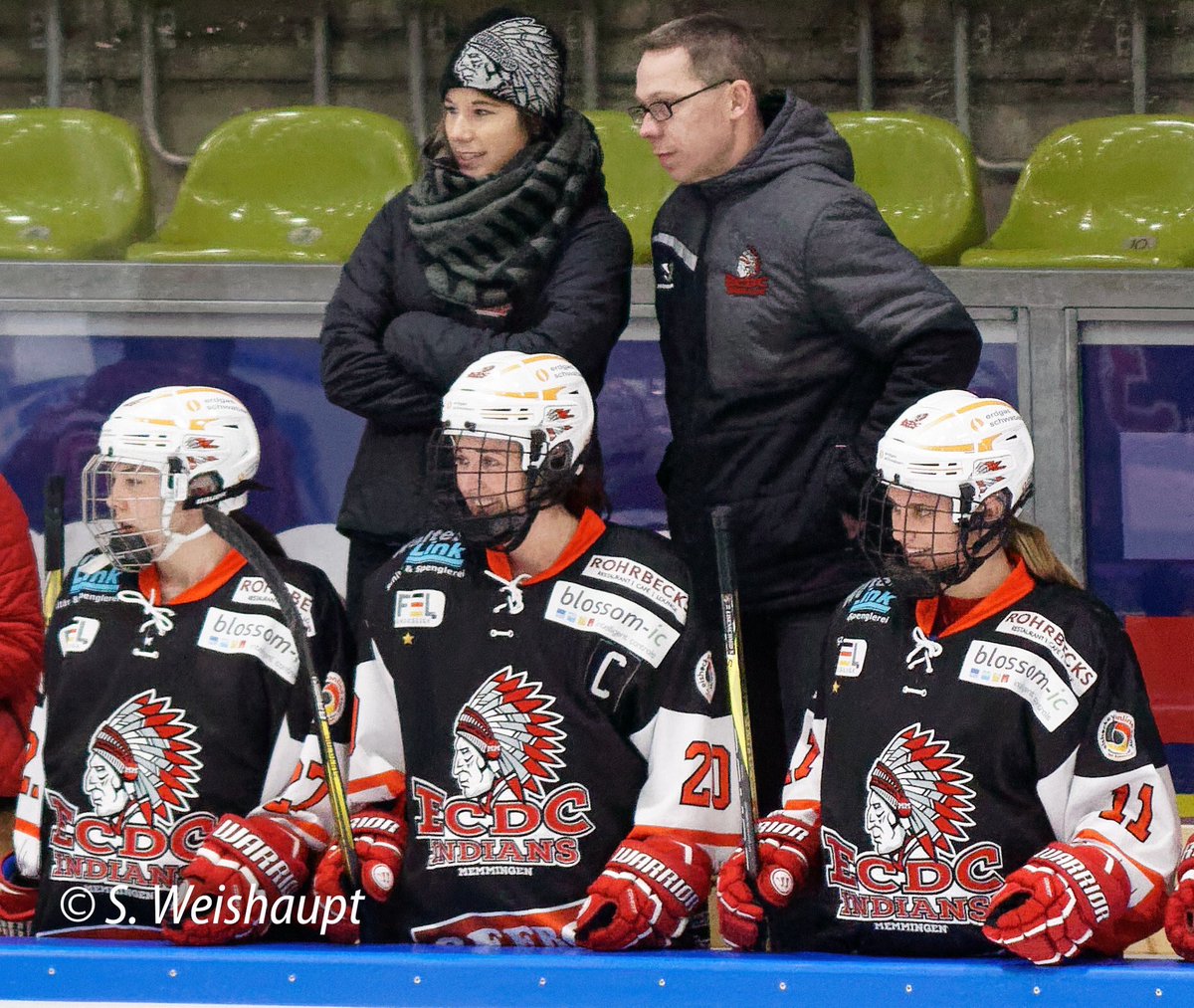 manu090192's tweet photo. Nicht mehr nur zuschauen 👀. 
Heute erstes Spiel seit 2 1/2 Monaten 🏒 #comebackstronger #hühnerberg https://t.co/AtVPk5BKAW