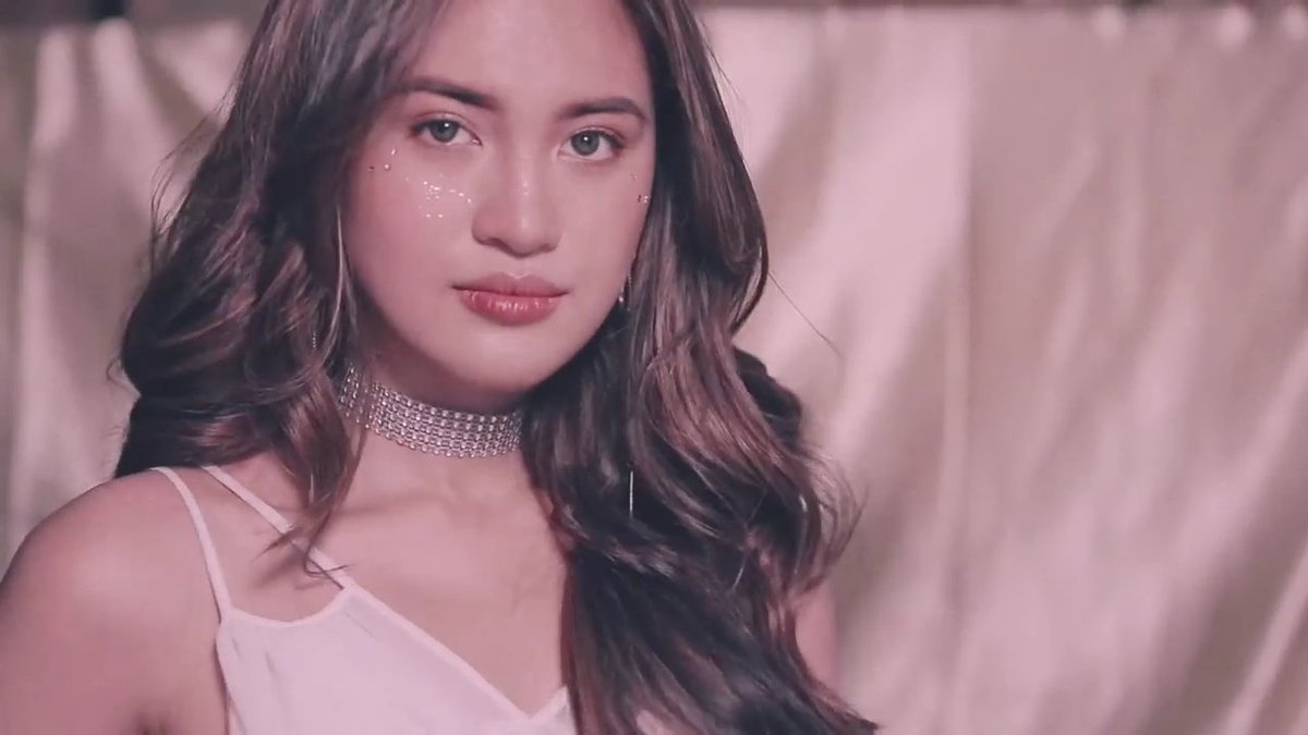 taewiee's tweet photo. First and second video --- simple but classy! ❤ #NothingLeftMVversion2 @MyJaps @universalrecph 

https://t.co/YTkv1SheHr https://t.co/gZmhaIENhx