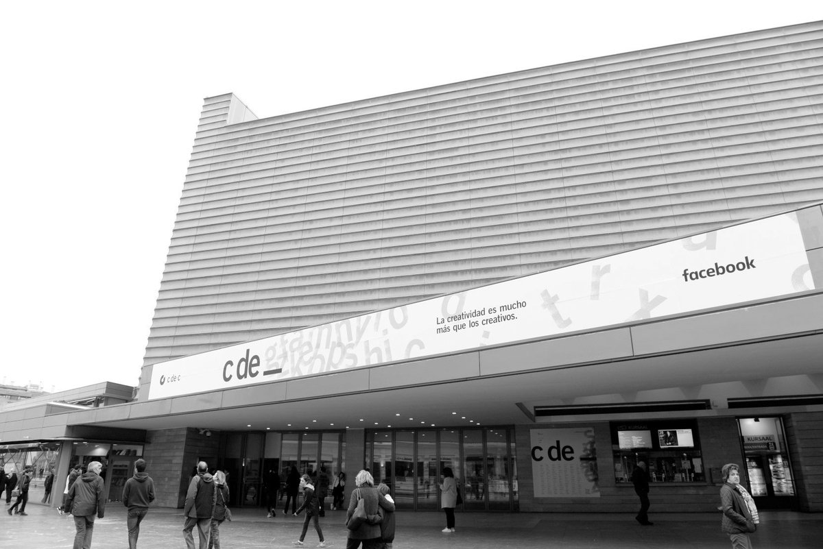 cdec_es's tweet photo. Sagmeister, Laura Jordan Bambach, Segarra, Kevin Brady, Mónica Moro, Antonio Machado, Kazu Shimura, Laura Sampedro, Carl Johnson, Antonio Escohotado... y muchos más te esperan en el #cdec2018 (12. 13. 14 Abril en San Sebastián). Entradas a la venta: https://t.co/ccAm2ThSwq https://t.co/iobbCyissR