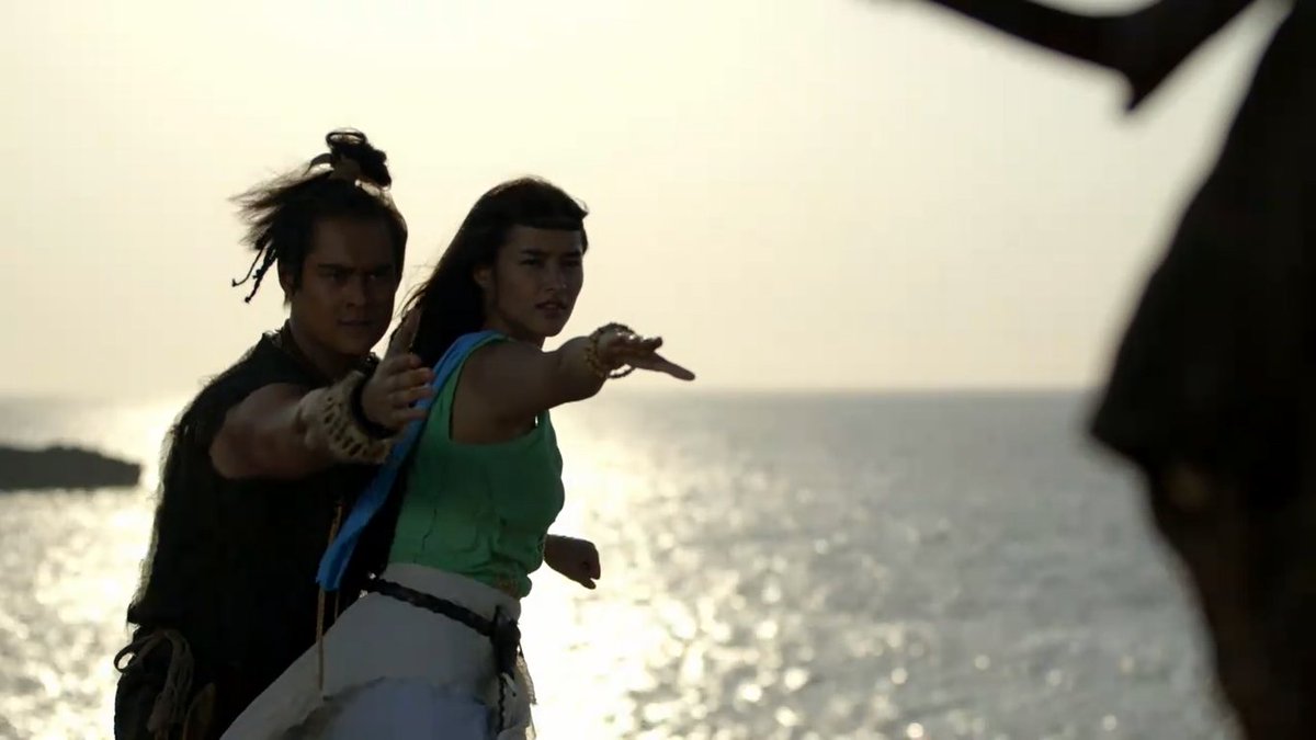 itsmedanill's tweet photo. soooo love this scene! love you so much LIZQUEN! LizQUen forever @lizasoberano @itsenriquegil #PagsasanayBAGANIStyle https://t.co/YMpS4wVMn9