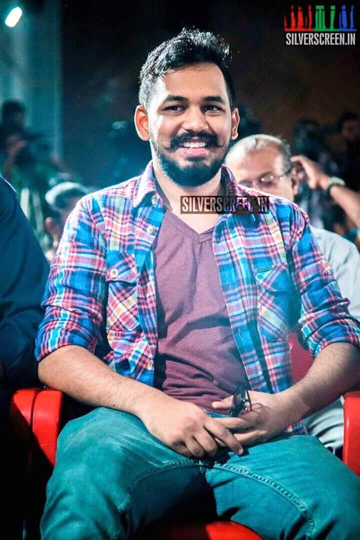 Malaraadhitya's tweet photo. gud evening friends☕☕☕

have a pleasant evening💕💕💕

that cute #Smile make my day happy and pleasant💕💕💕

#always_love_you #aadhi_crazy https://t.co/lJyM38HHEB