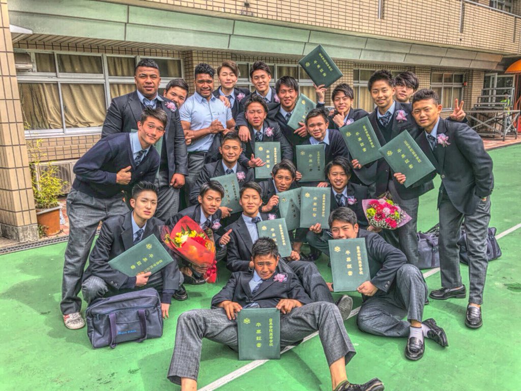 taichim324's tweet photo. 目黒学院卒業しました！最高の3年間ありがとう！ https://t.co/FaxSrgLh8d