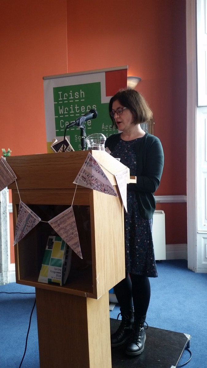 Second up is @sheenawriter reading from #StarbyStar at #WomenXBorders @IrishWritersCtr @WomenAloudNI