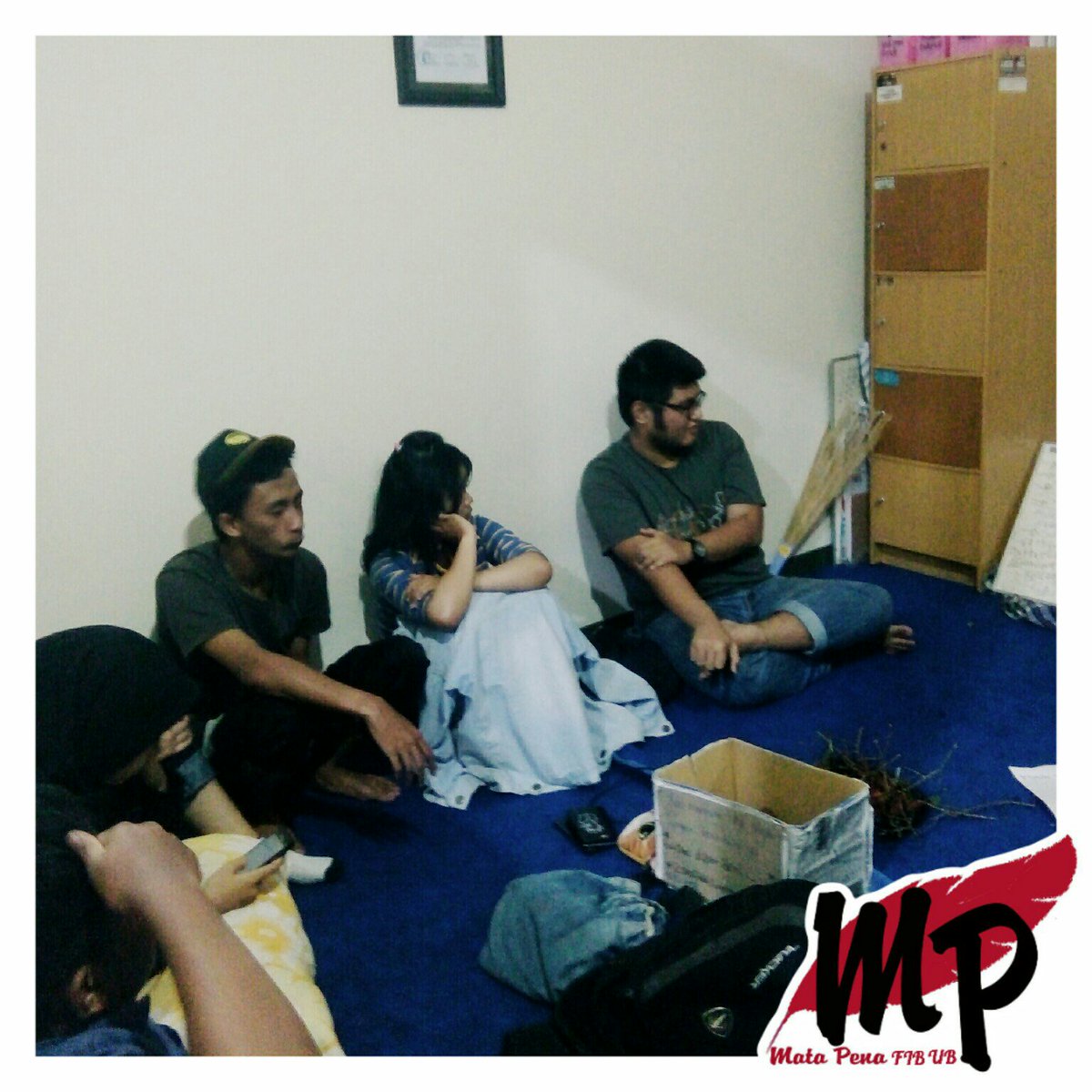 Hari ini Mata Pena menggelar diskusi rutin dengan mengkaji film Trainspotting yang dirilis tahun 1996. 

Diskusi ini merupakan agenda rutin untuk saling bertukar pikir dan mengasah kepekaan kita dalam berkarya.