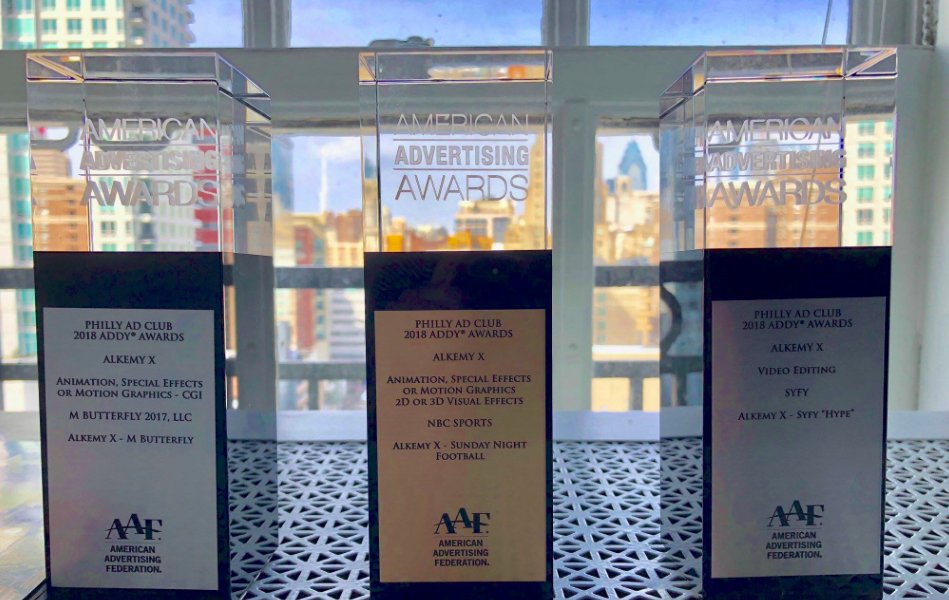 madebygeoff's tweet photo. Great night at the #AddyAwards2018. Great to see so much wonderful work and proud that we picked up a Gold for Sunday Night Football and silvers for work on M.Butterfly and Syfy. Thanks again to the wonderful team at @AlkemyX 

https://t.co/bw0FmtXPPy https://t.co/R49qsmzgfT