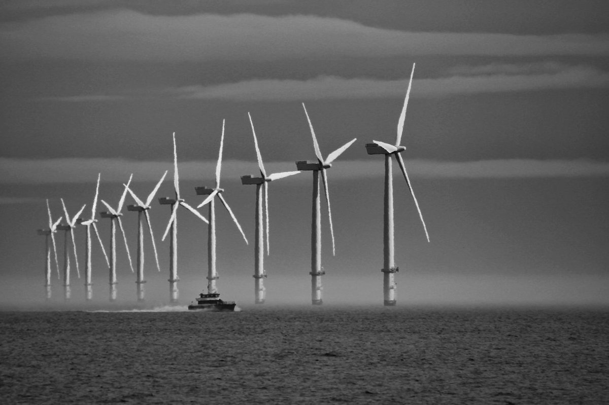 <a href="/IceniMarine/">Turner Iceni</a> Conquest transiting through Gwynt Y Mor windfarm this morning. Some low lying sea mist and atmosphere distortion too. @GwyntYMorCF <a href="/SiemensUKNews/">Siemens UK</a> <a href="/Siemens_Energy/">Siemens Energy</a> <a href="/DerekTheWeather/">Derek Brockway - weatherman</a>