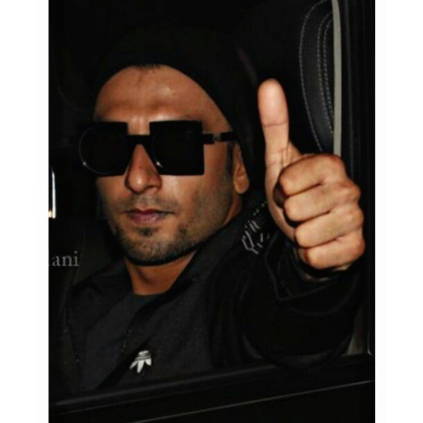 RanveerBest's tweet photo. 😎 https://t.co/aOG4IRDYJq