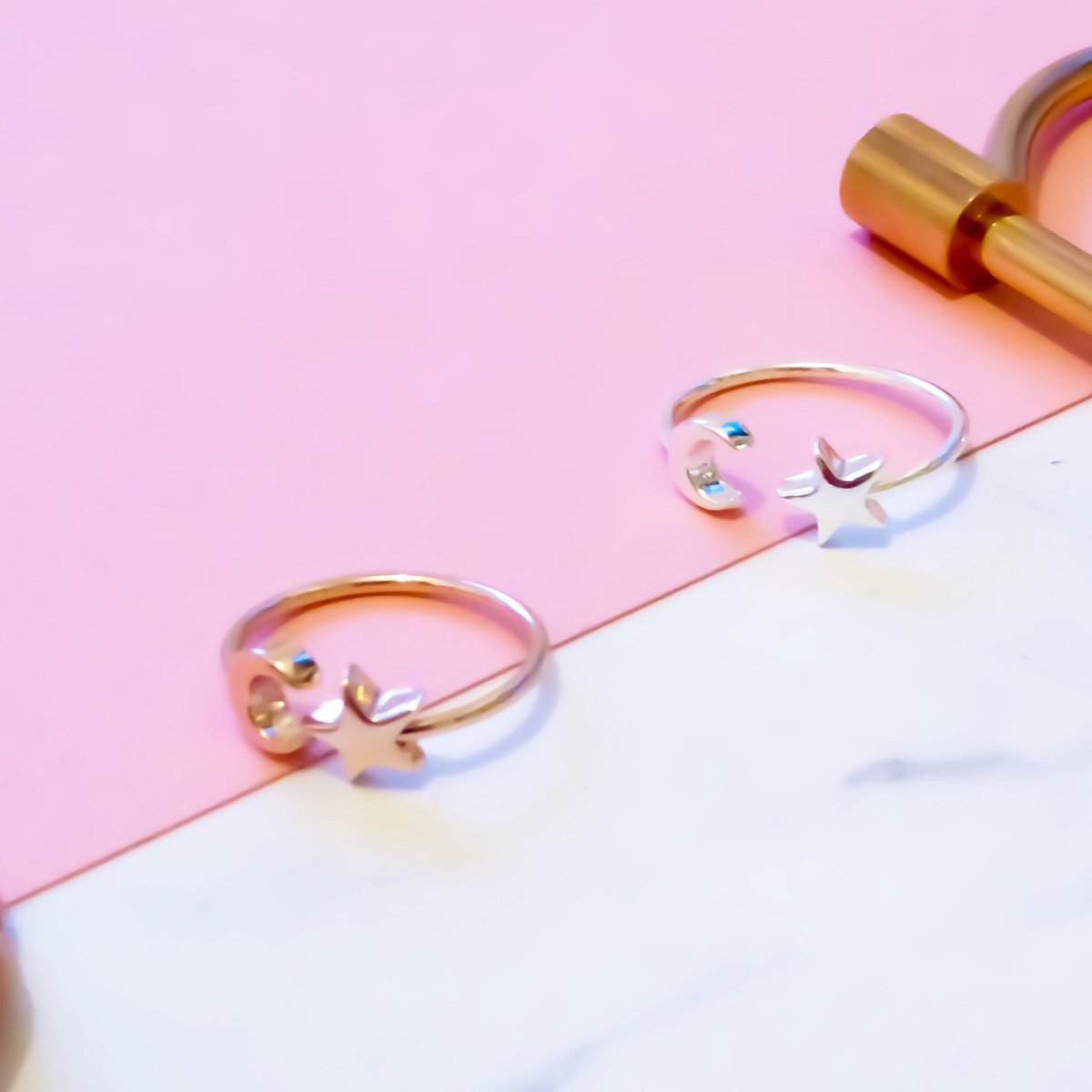 MilanoBay's tweet image. Our Moon And Star Celestial ring will be restocked soon. They are still available but stock is low ⭐️🌙
bit.ly/2oX6kf0
#ringsfordays #celestialring #cuterings #jewelryforsale