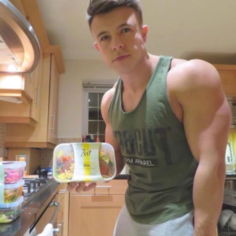 eatzestuk's tweet photo. Tom turning up the heat π₯π₯
"Macros and taste are best I've had from a meal prep business" π You heard him... So what are you waiting for?
https://t.co/MKiGnNGjCI
#getyourzest #food #healthy #mealprep #fresh #macros #weightloss #fitfam #EZsquad
@tomseedfitness https://t.co/cZn6AUa7p1