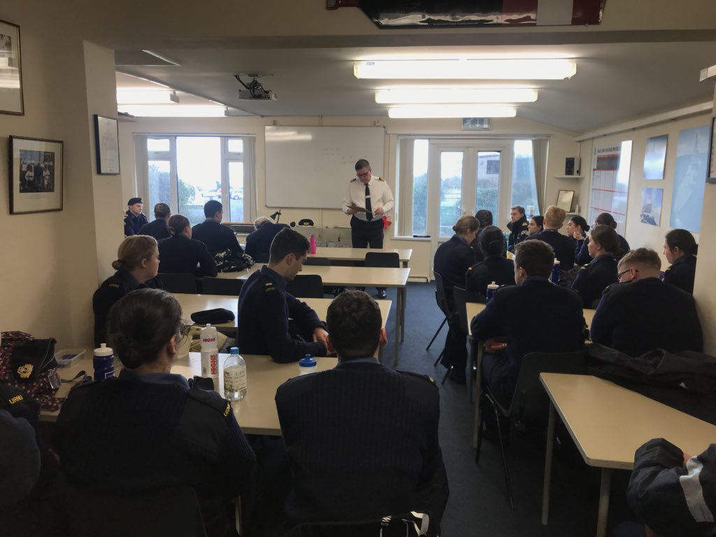 URNUWales's tweet photo. Ready to rescue a downed pilot and secure radioactive waste as part of our leadership training and working towards @cmi_managers award #Lifewithoutlimits #RoyalNavy #leadership #RNReserve #studentleaders18 https://t.co/RPXt2ytjYK