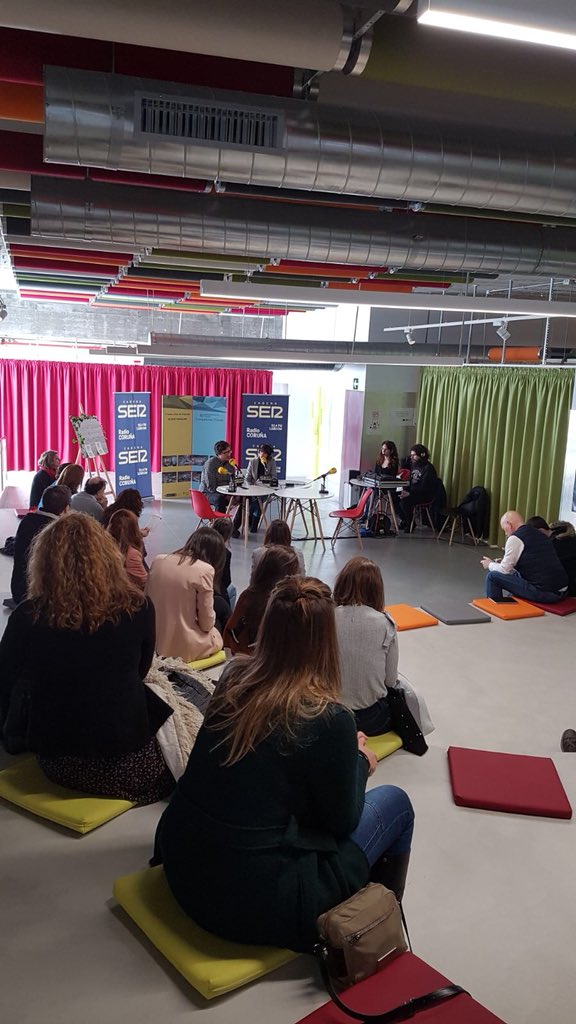 TalentoSenTeito's tweet photo. Comezan as actividades de Talento Sen Teitos #SEW18 https://t.co/zYvUgn65YA