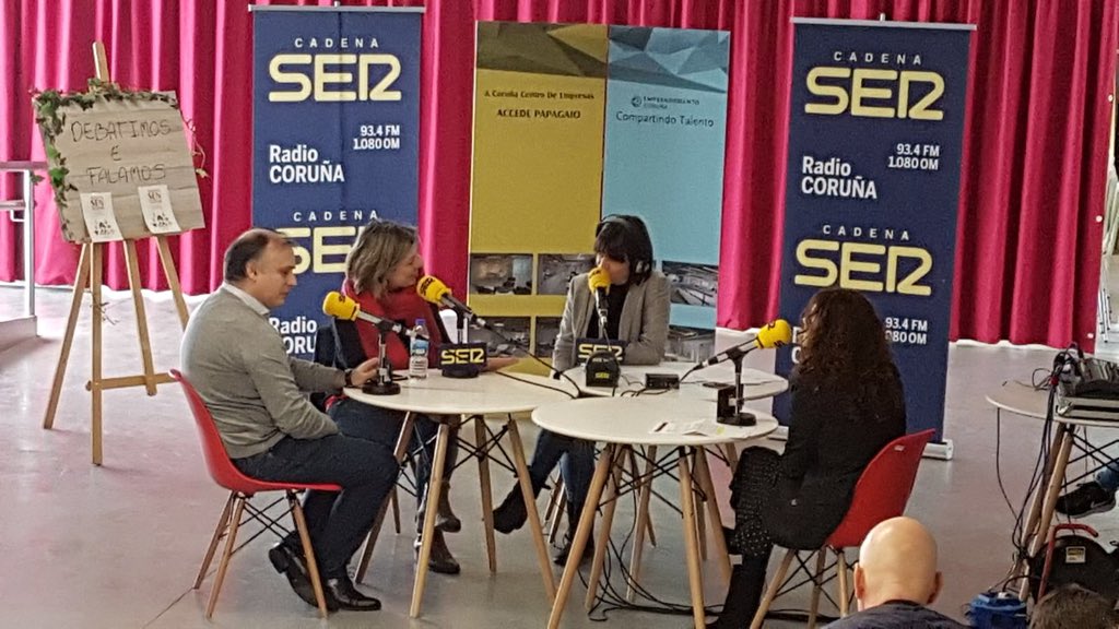 TalentoSenTeito's tweet photo. Comezan as actividades de Talento Sen Teitos #SEW18 https://t.co/zYvUgn65YA