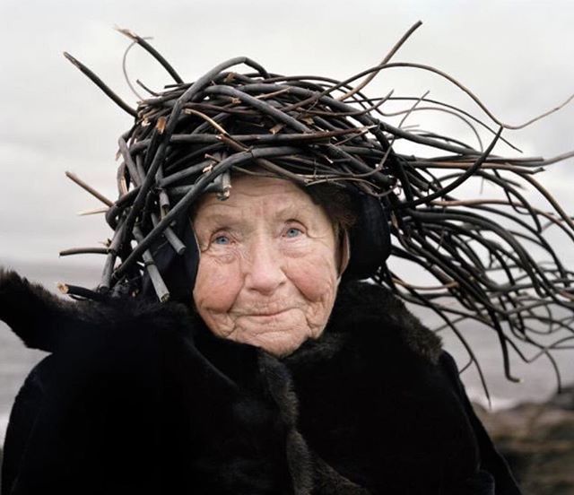BelgeselAdam's tweet photo. Postmodern şapka. #photography #oldpeople #suchasweety https://t.co/oRZ3SJs7lG https://t.co/ZzSVDup3bT