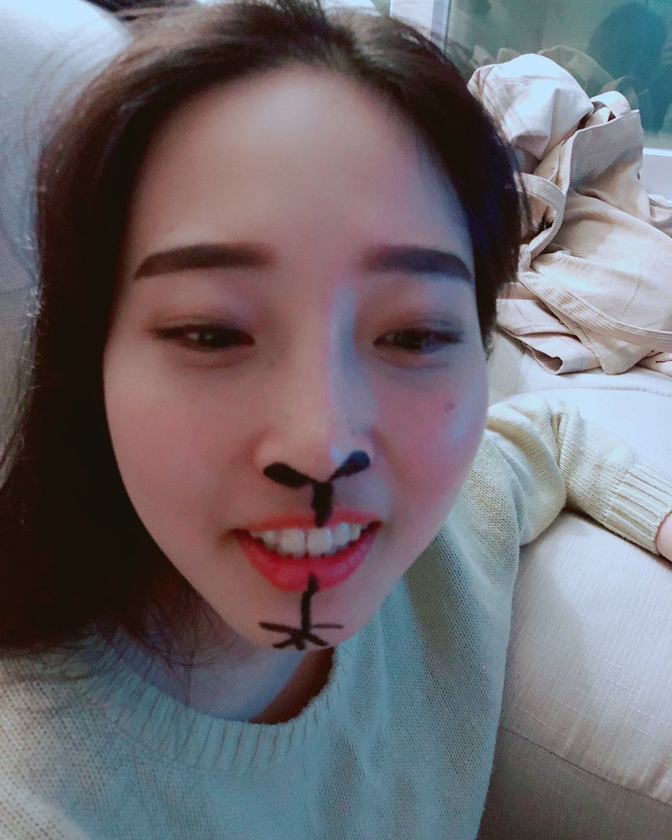 AOASnaps's tweet photo. [CHANMI INSTAGRAM(2P)] chanmi_96a: #진자의최후3 #aoa찬미언니 예쁘던 그사람 맞아요ㅎㅎ @.412kmk https://t.co/ewcKZYDaMl #kpopsnaps https://t.co/hWmSrrXjWT