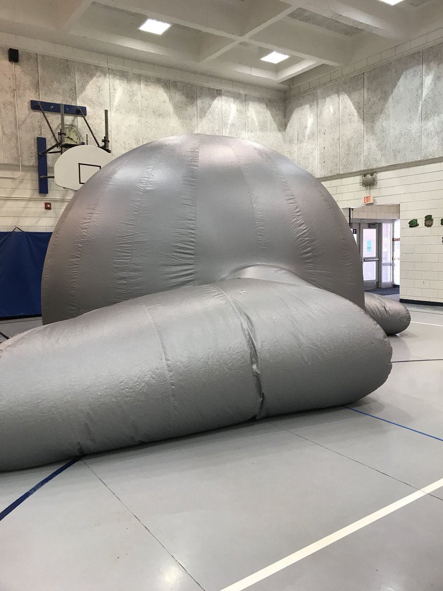 vchansenBPS's tweet photo. Star Lab visiting the K kiddos at LL. #bpsne #prideofLL #LLawrenceElem https://t.co/Td2v2YuD3U