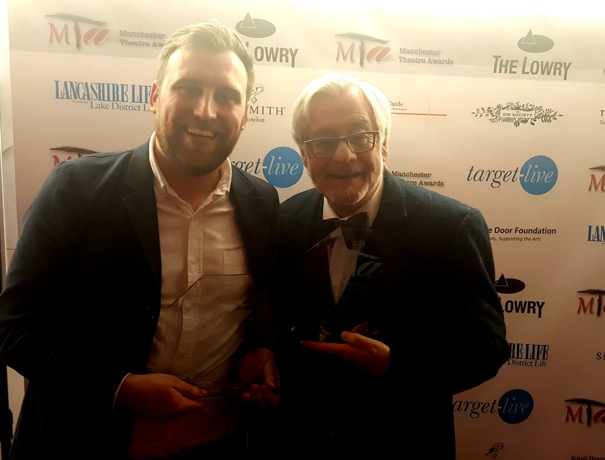 Shezabellington's tweet photo. Brilliant day for @OldhamColiseum yesterday at #McrTa2018 with 3 award wins and the chance to catch up with some of the lovely actors who were nominated for their performances on Oldham's historic boards. I'm a tad sore today after our celebrations! #teamcoliseum #comeonoldham https://t.co/rk2wMD13go