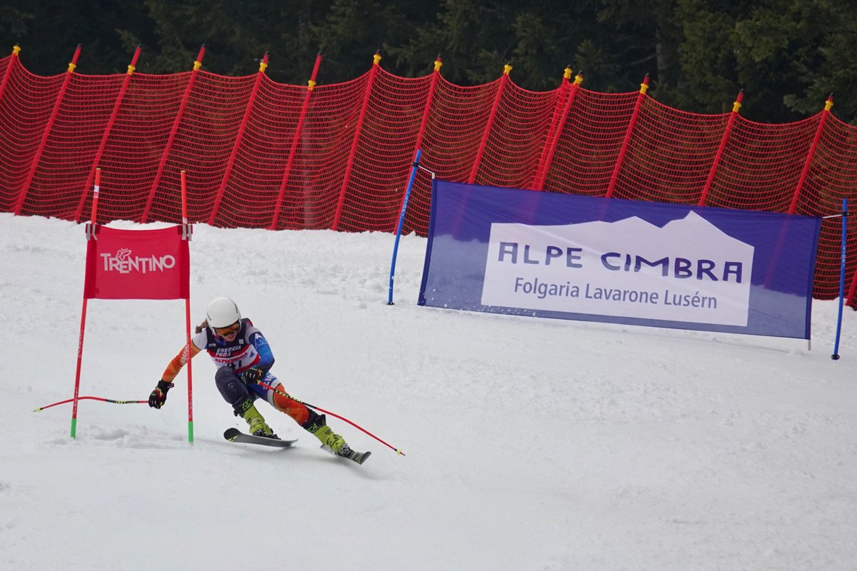 GIANT SLALOM U16 - WOMEN - 2° MANCHE 
#alpecimbrafischildrencup #alpecimbra