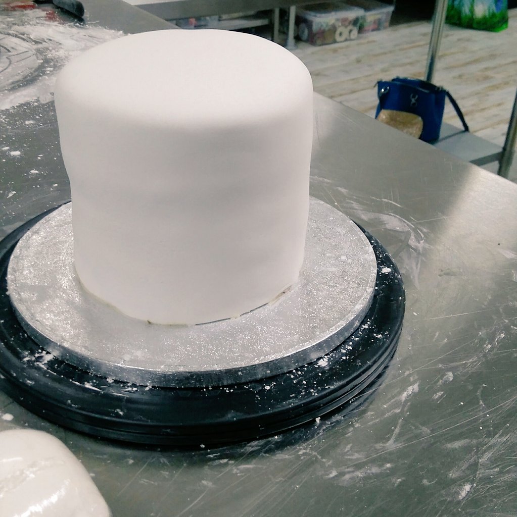 Cake Dec Heaven tweet media