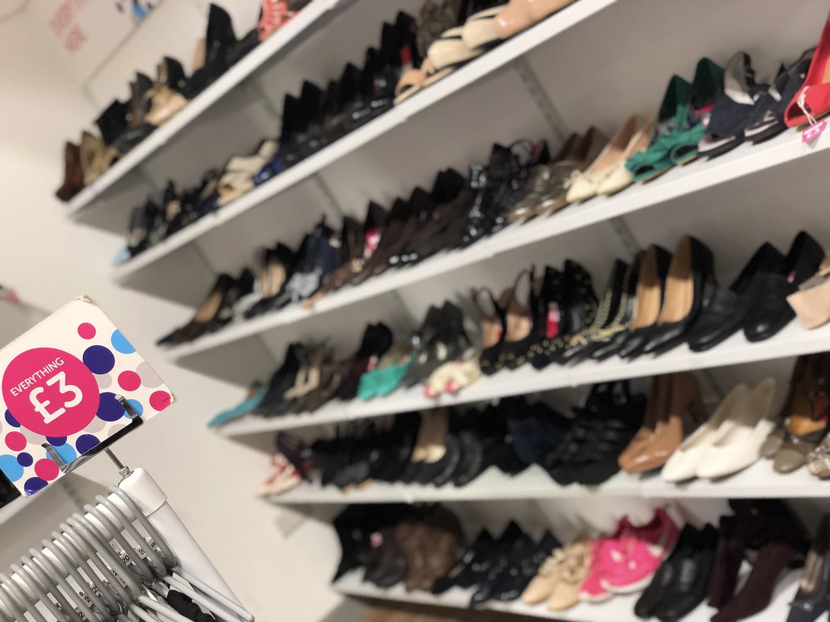 CRUKCorstSupers's tweet photo. Dress to impress for under £20!!
Dress for any occasion, with clothing, shoes & accessories at £3 or under! @CRUKShops @missgillbe1 @LucindaCRUK #edinburgh #clothing #cruk #cancerresearchuk #edinburghdeals https://t.co/p7GmqPrAh4