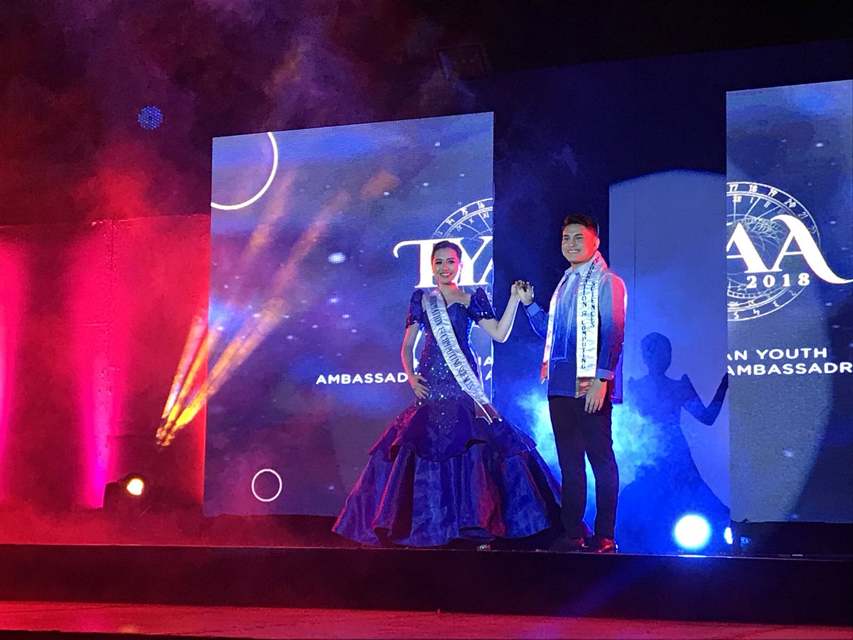 usticssc's tweet photo. Wearing a dazzling Blue formal wear, our candidates, Shama Zamora and Kenneth Sampang, stuns the crowd tonight! #1ICS #TYAA2018 https://t.co/GDbEizTSgs