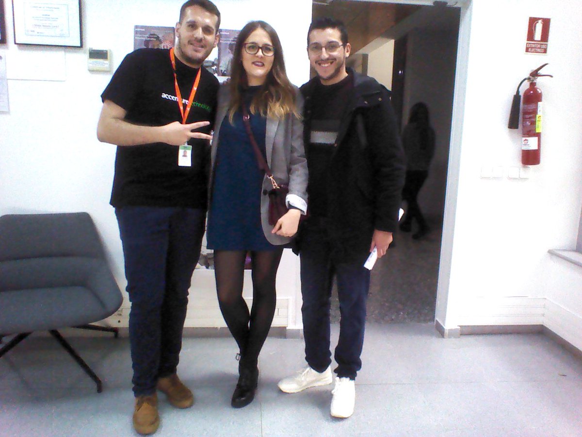 NaoDigitalMLG's tweet photo. Bienvenidos a la jornada de puertas abiertas de Accenture Sevilla #JPASevilla2018. https://t.co/ZWGizQfunQ