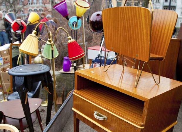 YoungtimerEvent's tweet photo. Deze werf staat op 27 mei vol met gave youngtimers! Maar ook een retro kermis &amp; vintage sale. Ben je erbij? Tickets op https://t.co/Ae57axg0XN https://t.co/5LgKFv02vO